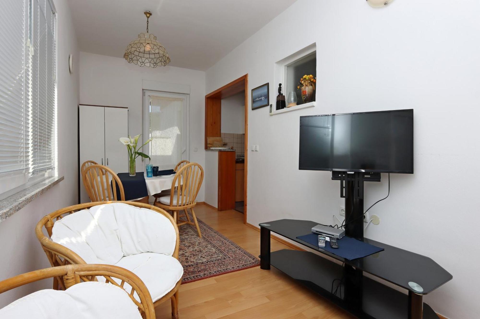 Apartments And Rooms By The Sea Banjol, Rab - 19692 Номер фото